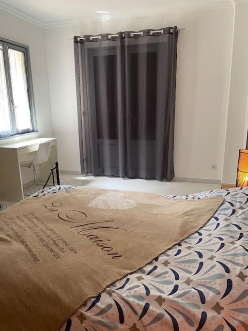 Villa Serenice - F2 Au Calme, Climatise, Wifi Et Parking Gratuit Zewnętrze zdjęcie