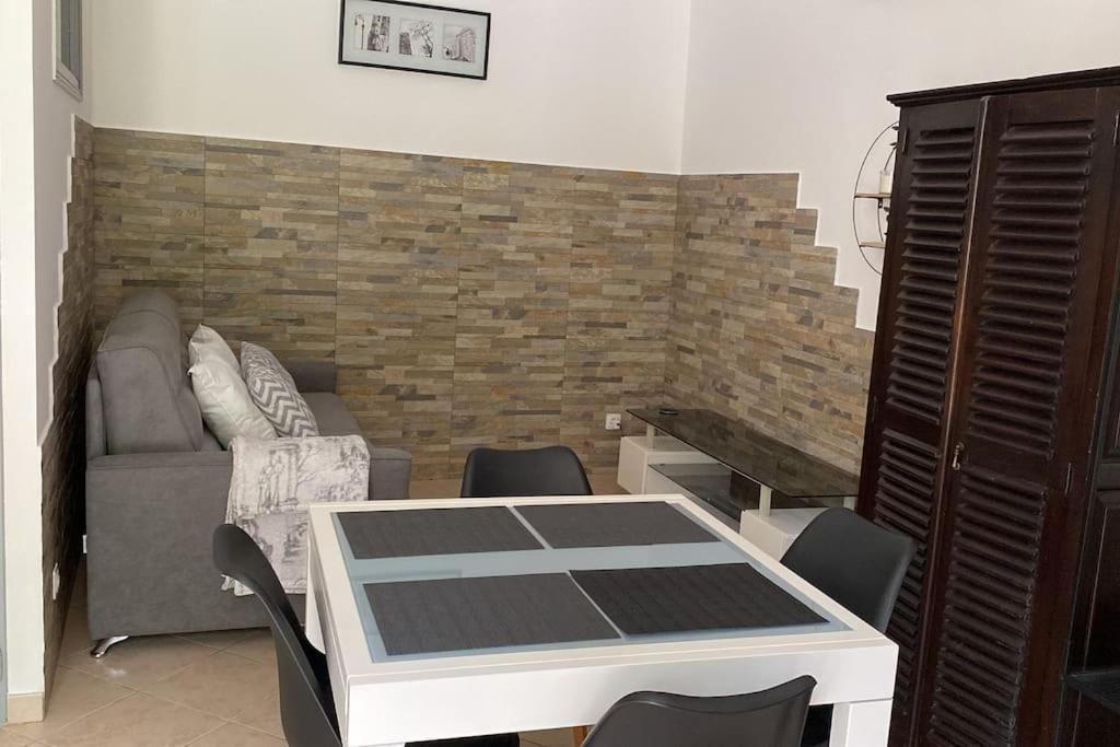 Villa Serenice - F2 Au Calme, Climatise, Wifi Et Parking Gratuit Zewnętrze zdjęcie